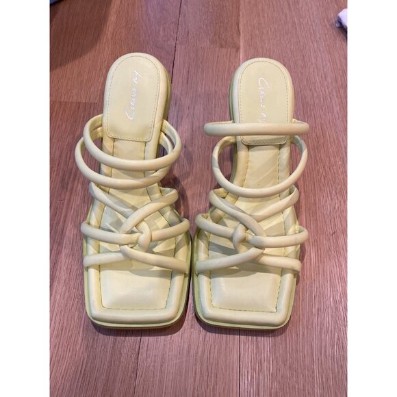 circus by Sam Edelman Savanna Strappy Kitten Heels Lime Green 8 NWOT - Picture 2 of 5